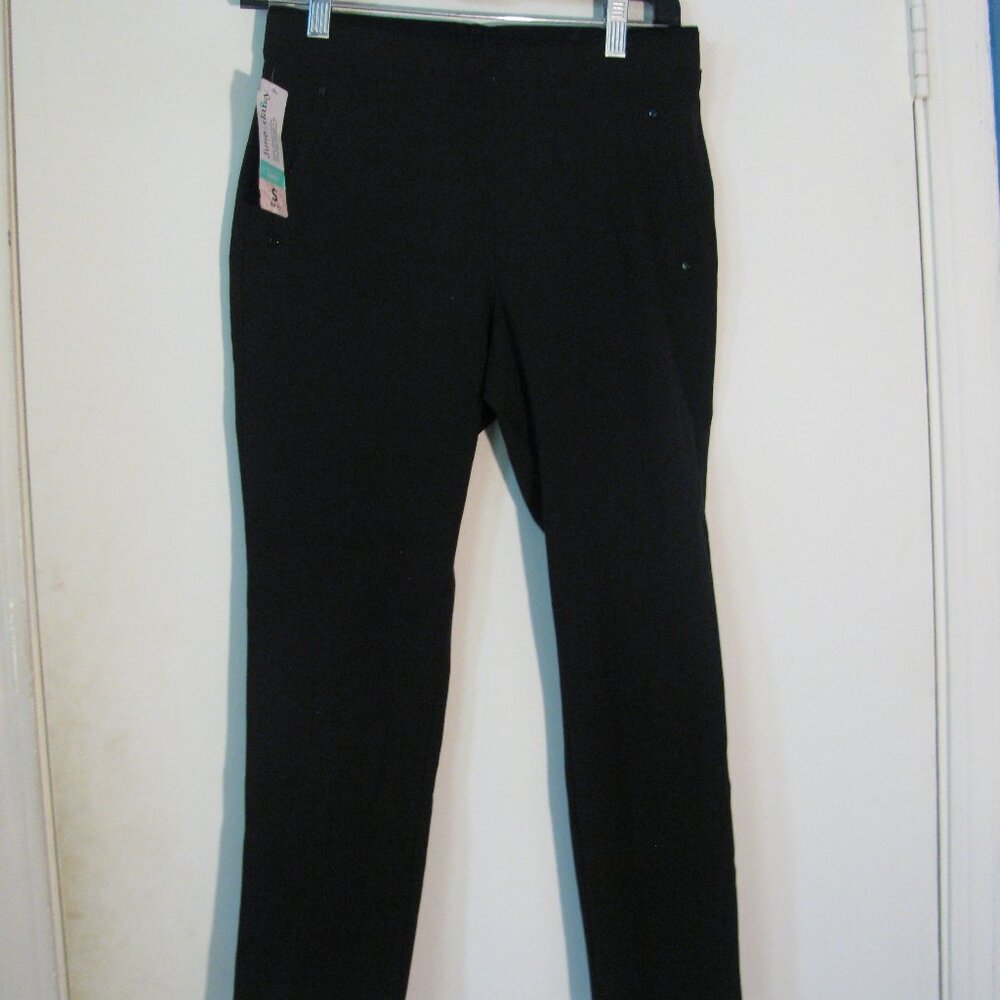 June & Daisy Black Capri Leggings Small 6 8 NWT Stretch Cropped SALE